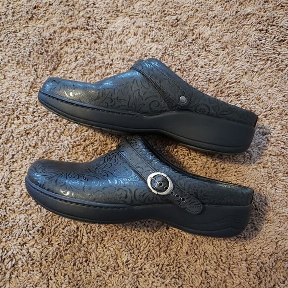 Dansko allison leather slip on clogs black floral embossed 42 - Picture 7 of 8